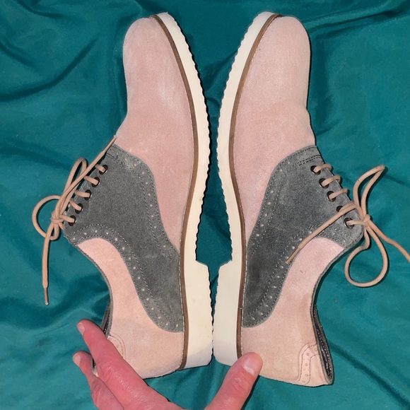 NWOB Red Tape Pink & Gray Suede Oxford Shoes Size 10 - Picture 3 of 4